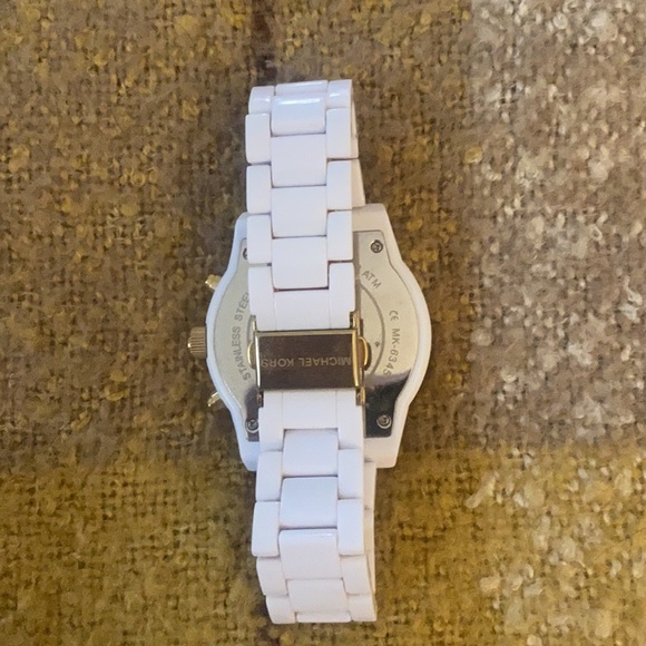 Michael Kors watch - Picture 3 of 4